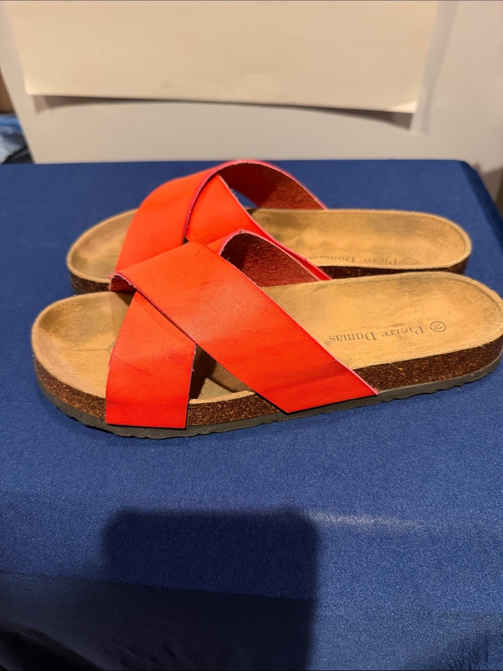 PIERRE DUMAS orange slides size 10M